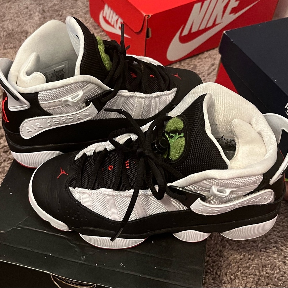 Jordan 6 Rings barely worn. 4Y